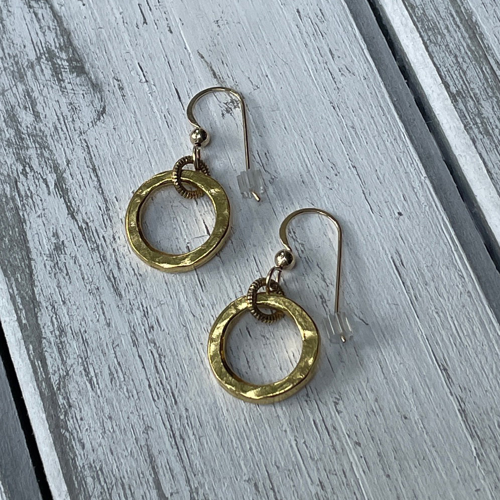 Circle Simplicity Earrings in Gold