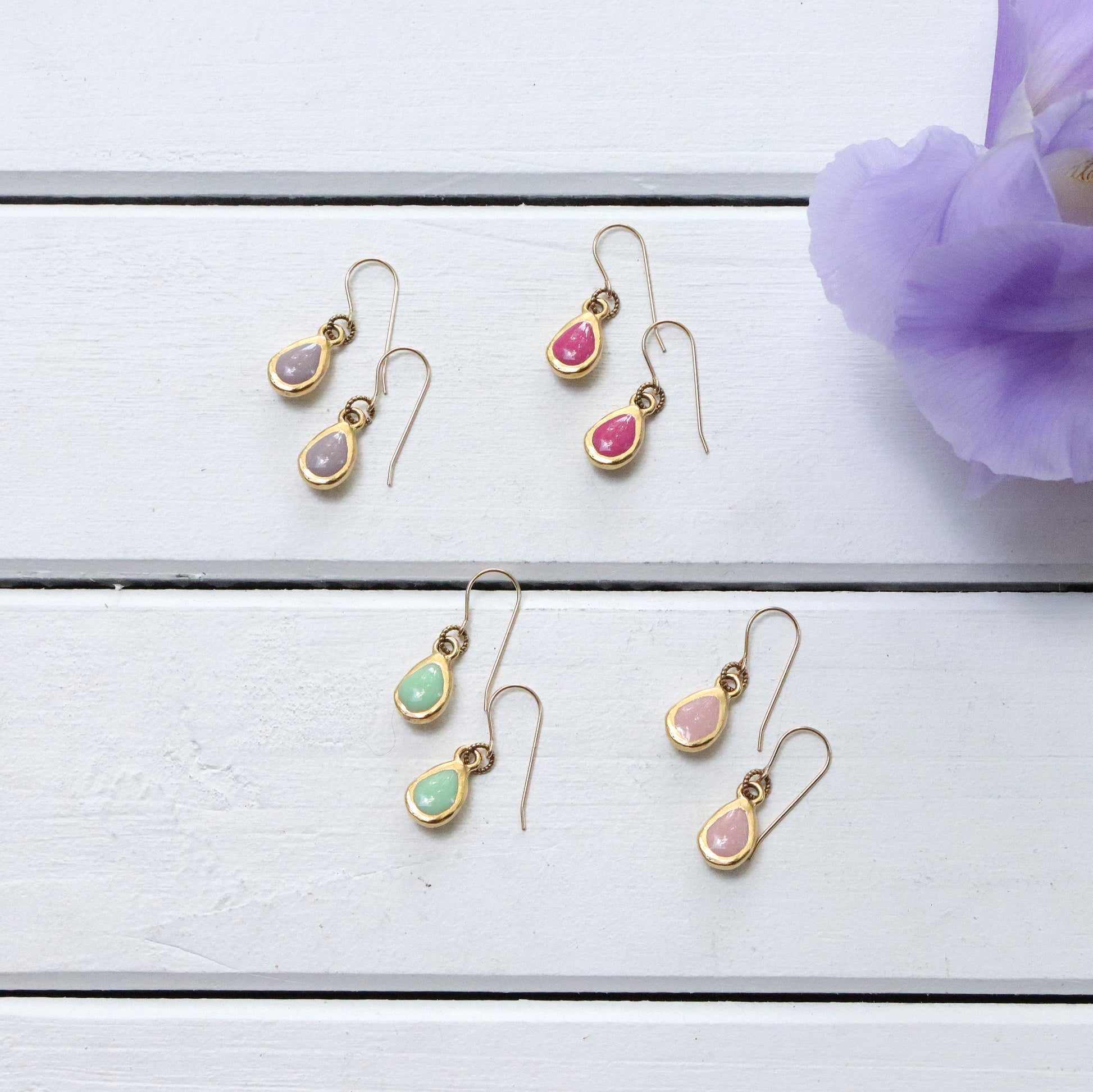 Organic Teardrop Earrings with Resin in Gold