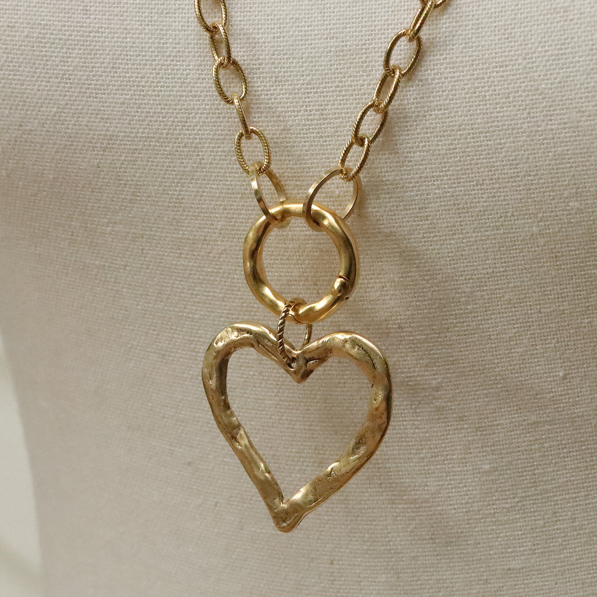 Golden Heartlink Necklace
