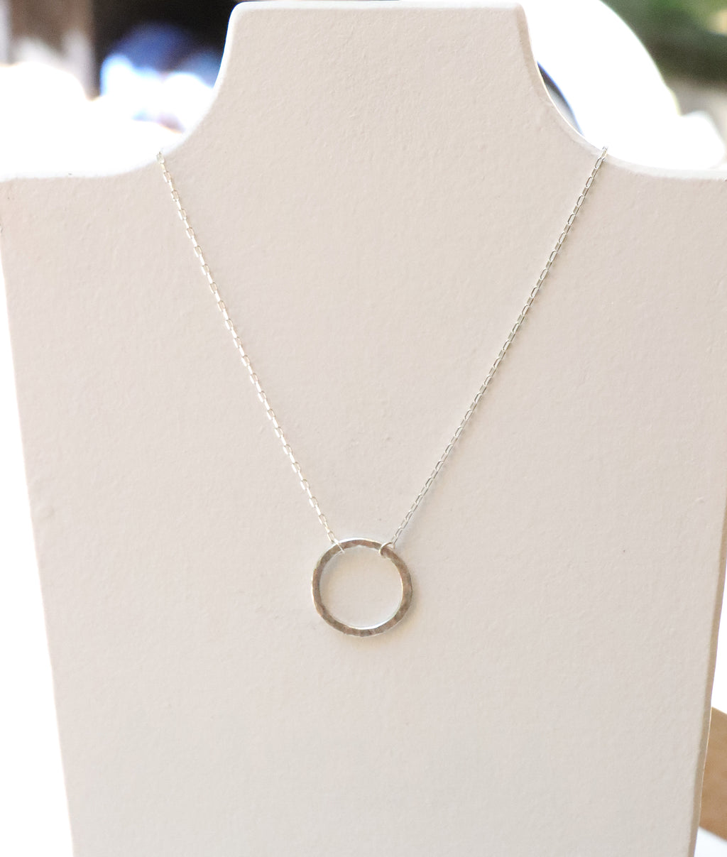 Circle Simplicity Necklace in Silver