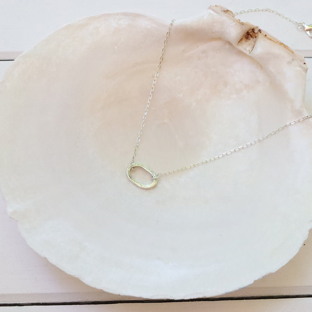 Oval Simplicity Necklace in Silver