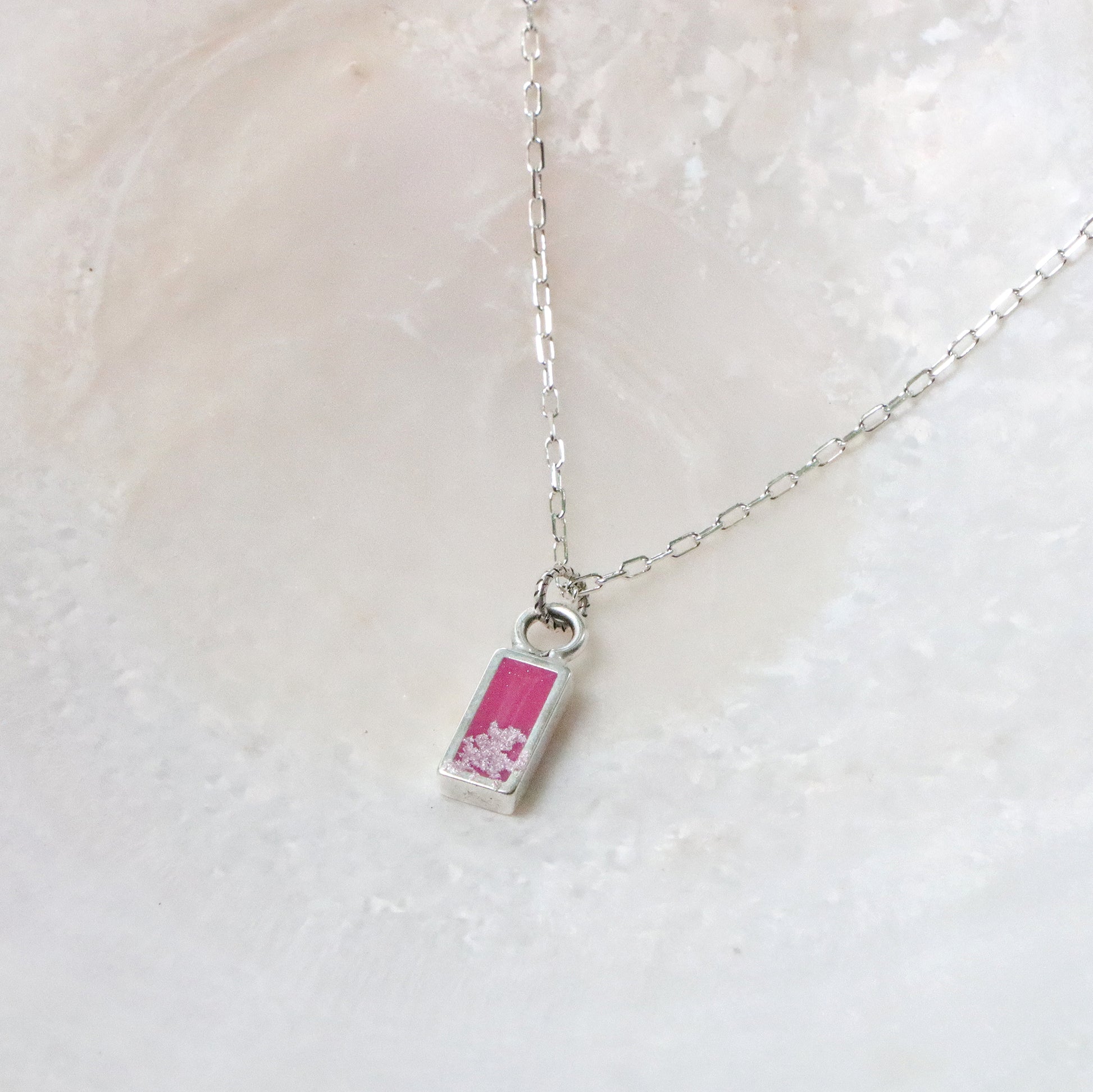 Itsy Rectangle Necklace in Silver